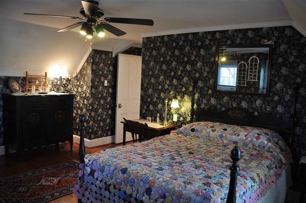 Wayne Bed & Breakfast Inn (Adults Only) Extérieur photo
