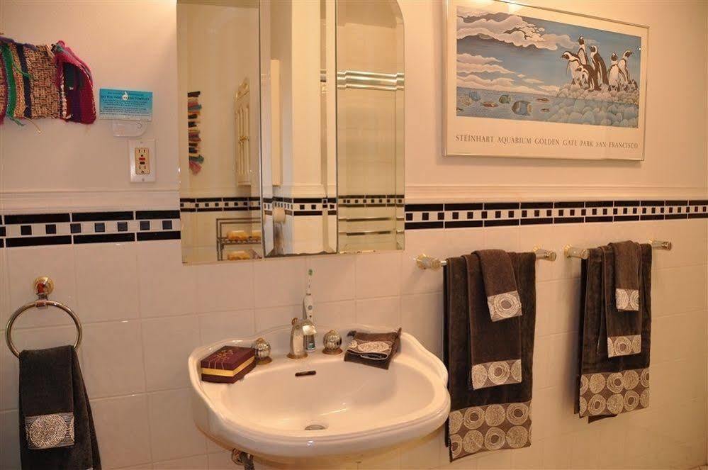 Wayne Bed & Breakfast Inn (Adults Only) Extérieur photo